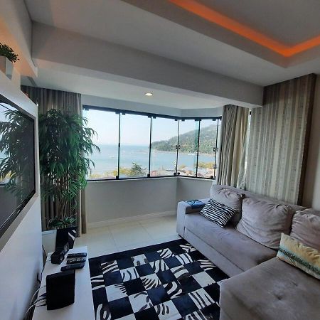 3 Suites Linda Vista Da Orla De Bc A 50M Da Praia - Somente Familiares Balneario Camboriu Exterior photo