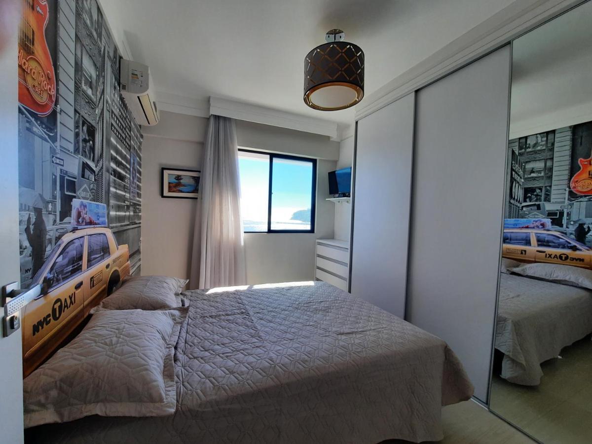 3 Suites Linda Vista Da Orla De Bc A 50M Da Praia - Somente Familiares Balneario Camboriu Exterior photo
